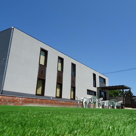Albergue Santiago 15 Monforte Monforte De Lemos Exterior foto
